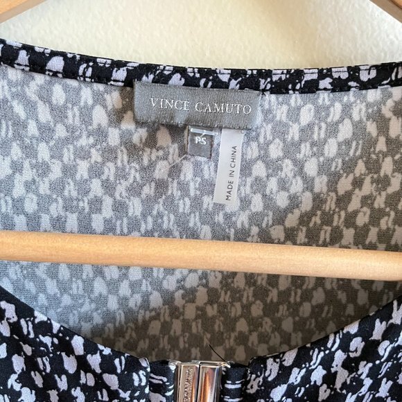 Vince Camuto Womens Size S Petite Keyhole Neckline - Picture 2 of 5